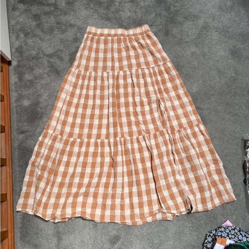 Rylee + Cru Tan and Cream Checkered Maxi Skirt